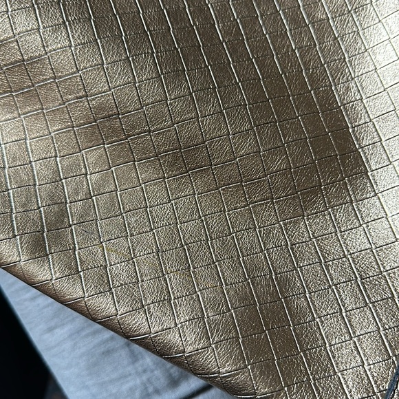 Bottega Veneta bag in gold unbelievably beautiful - Picture 10 of 17